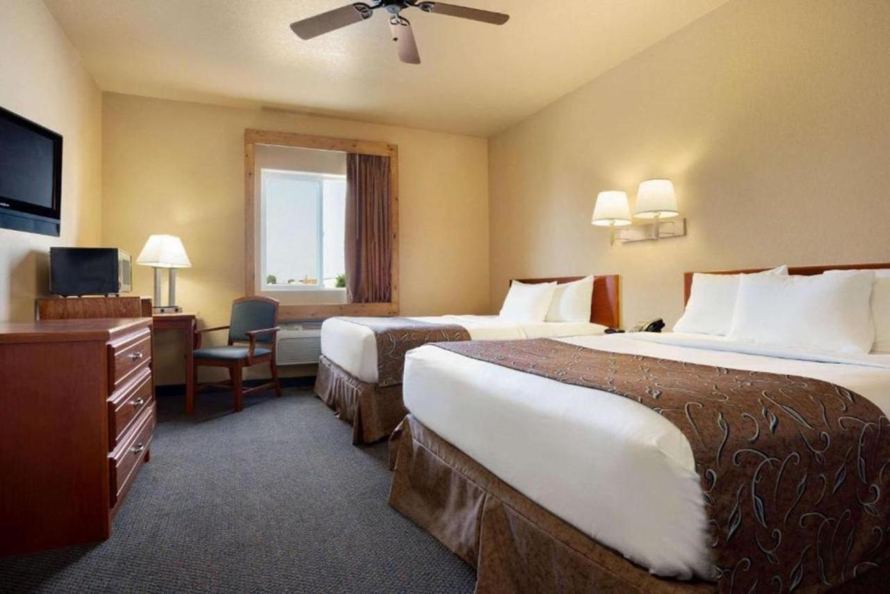 Travelodge By Wyndham Gillette Extérieur photo